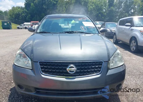 2005 Nissan Altima 2.5 S z USA, uszkodzony, nr VIN 1N4AL11D95C384973